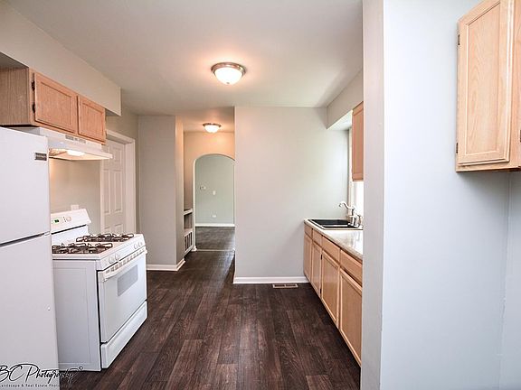 4th image of 2112 Grove Ave #1
