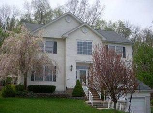 15 Candour Ct, Hackettstown, NJ