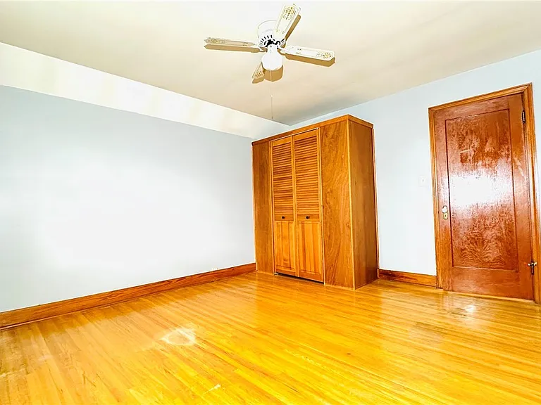 2498 Woodlawn Ave #UPPER — Photo 16