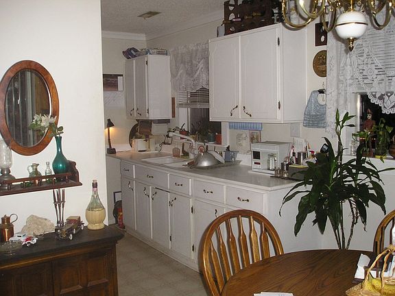 Kitchenette 