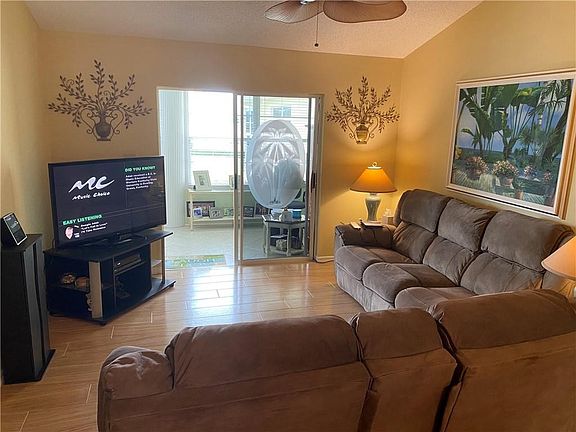 2nd image of 377 N Grove Isle Cir #377