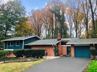 8003 Park Overlook Dr, Bethesda, MD 20817