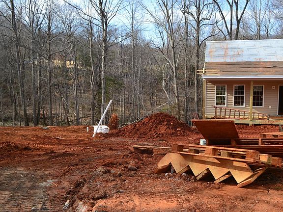 4th image of 118 Woodruff Cir Lot 10-11