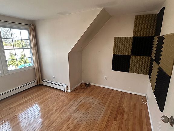 3rd image of 7 Grange St #2A