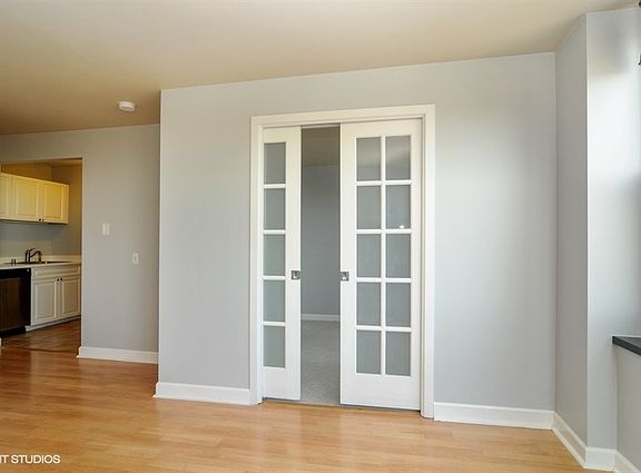 4th image of 3660 N Lake Shore Dr APT 602