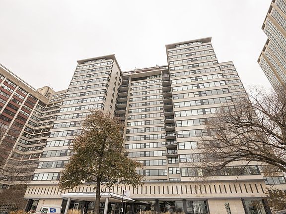 2nd image of 3440 N Lake Shore Dr APT 12D