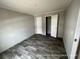 35 Ronald Dr, Bloomington, IL 61704