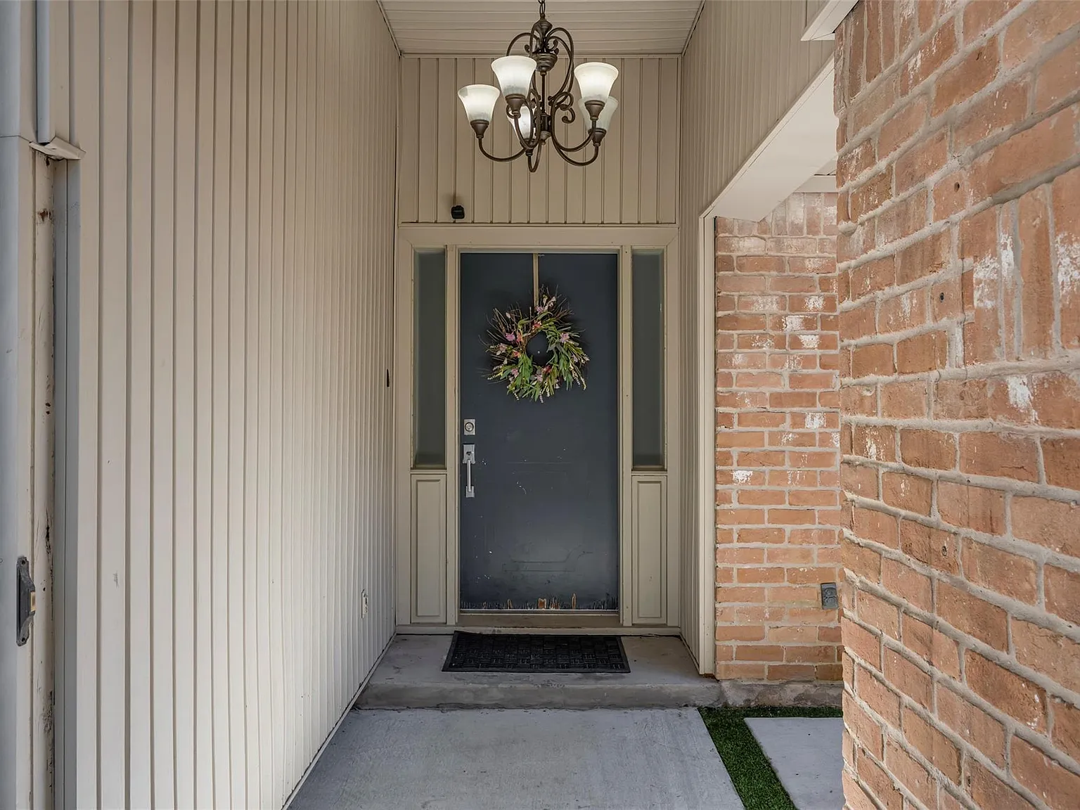 4 bed, 2.5 bath, 2479 sqft, $3,000 — Photo 4