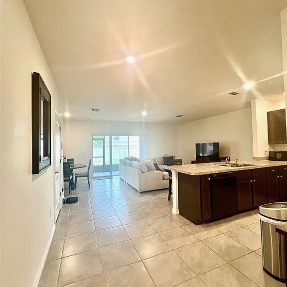 9033 Alba Ln — Photo 2