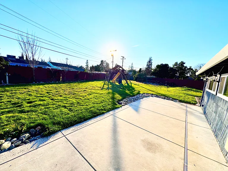 3600 Ardmore Rd — Photo 25