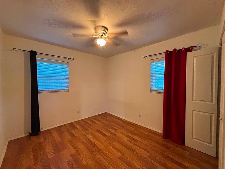 226 Palm Ave — Photo 11