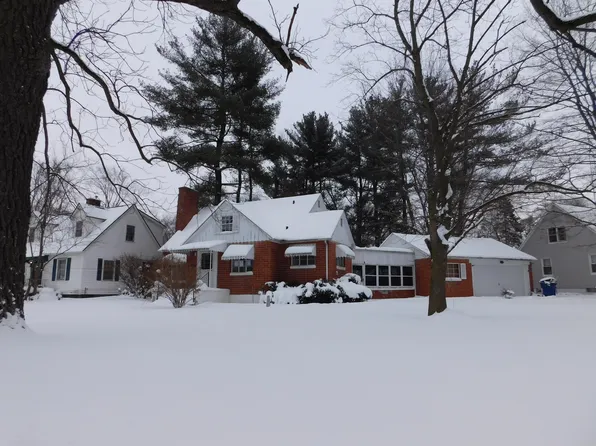 1547 Ogden Ave, Benton Harbor, MI 49022