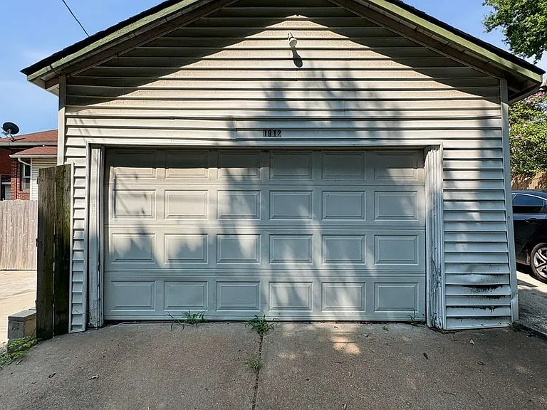 1912 McCausland Ave — Photo 27