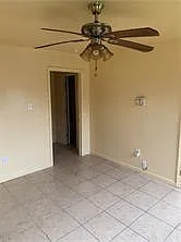 Studio, 1.0 bath, 341 sqft, $950 — Photo 4