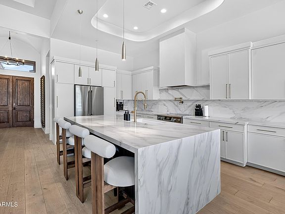 5th image of 15039 N GREENHURST Avenue