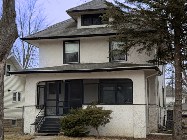 484 S Elm Ave, Kankakee, IL 60901