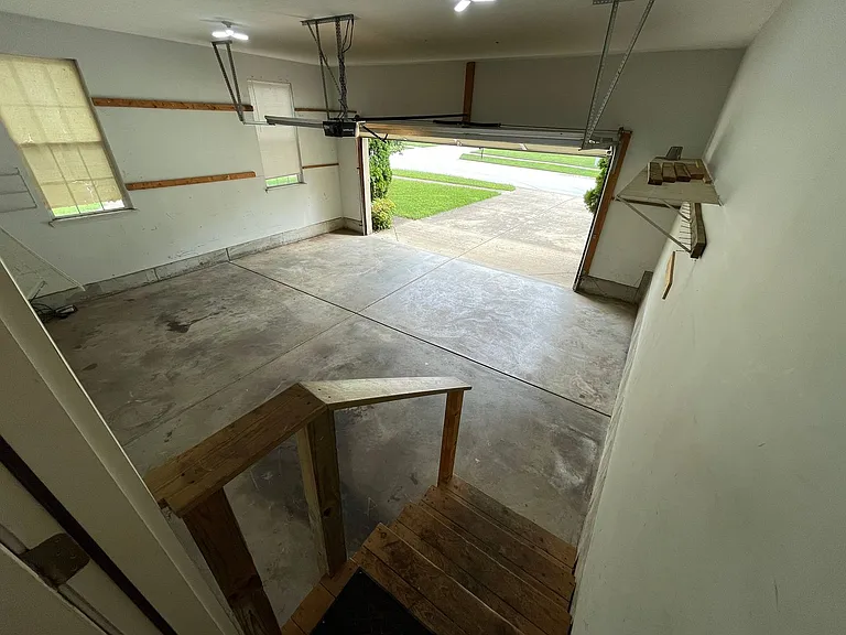 3914 Stone Hollow Dr — Photo 33