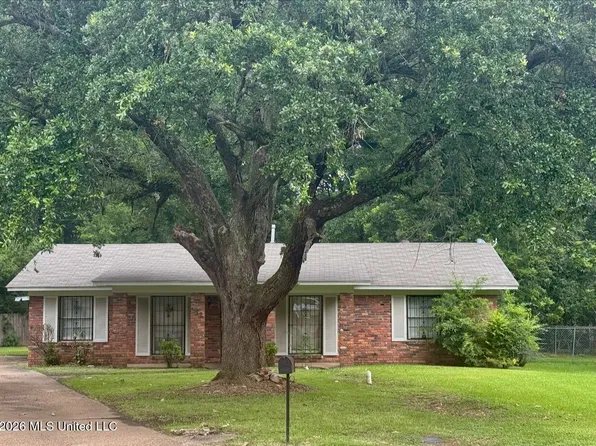 352 Catalina Cir, Jackson, MS 39204