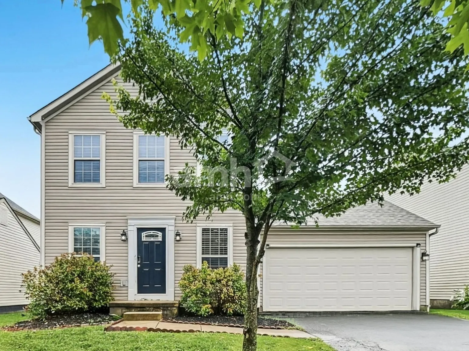 3 bed, 2.5 bath, 1408 sqft, $2,300 — Photo 1