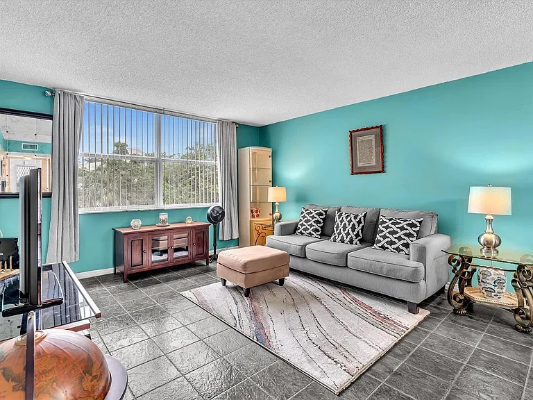 6570 Royal Palm Blvd #206J — Photo 8