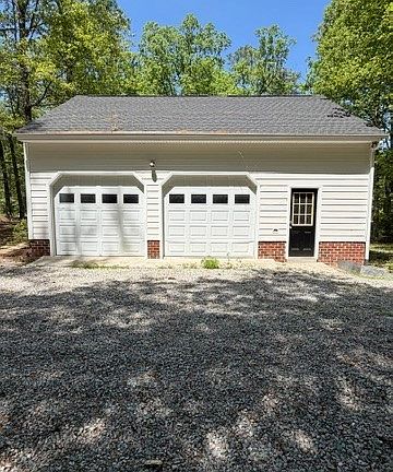 3rd image of 10731 Spring Run Rd