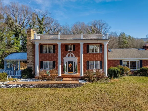 8217 S East Side Hwy, Elkton, VA 22827