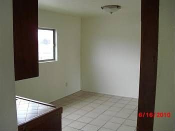 145829_57th_&_Gardena_018_(Small)