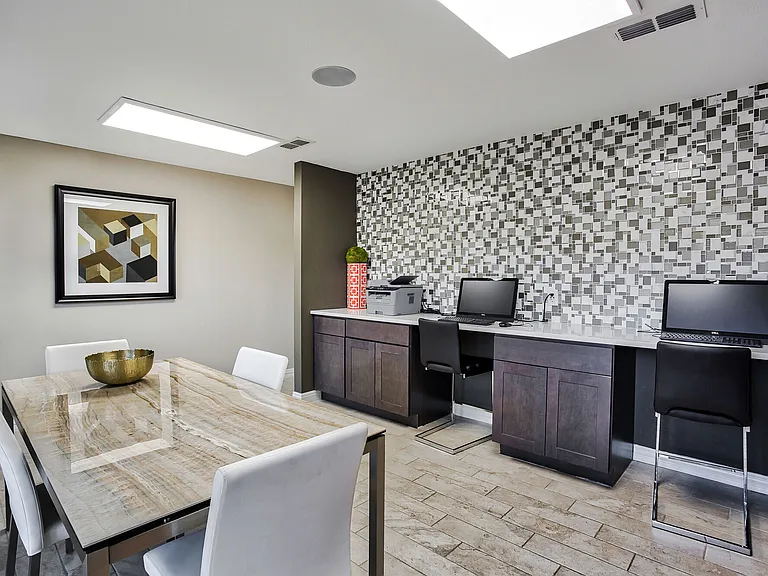 Park West Apartments — Photo 13