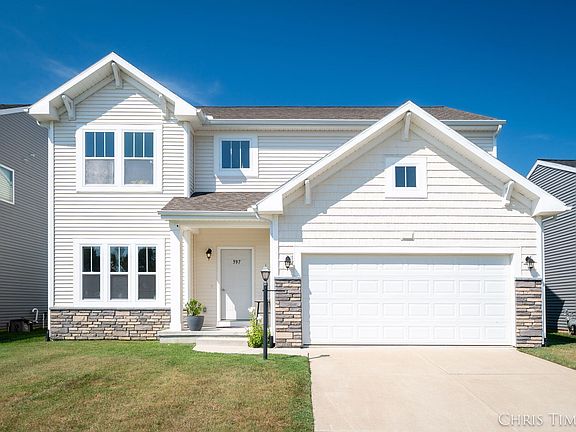 5th image of 597 Trumpeter Bay Dr