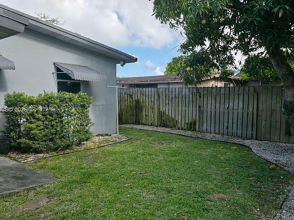 3rd image of 3610 SW 39th Ave #3610