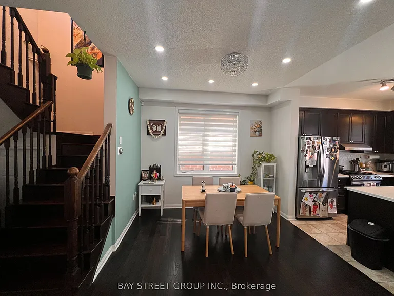 66 Robert Parkinson Dr — Photo 4