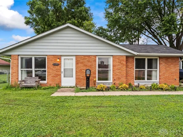 1215 W Lake Ave, New Carlisle, OH 45344
