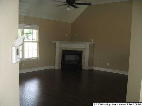 3rd image of 5692 Savannah Pkwy