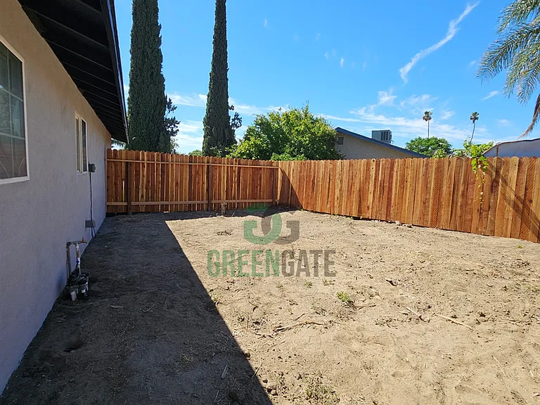 901 Valente Way — Photo 39