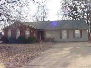 2708 Highland Dr, Newport, AR 72112