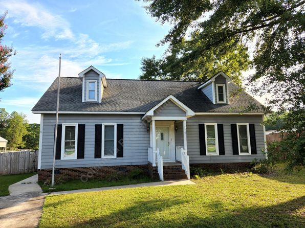 136 Elvington Ln