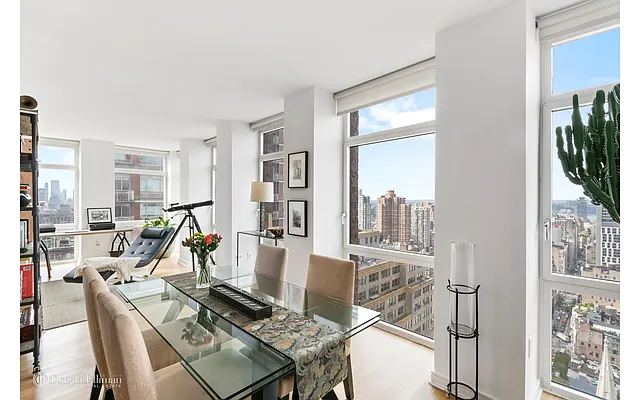 Rented by Douglas Elliman | media 17