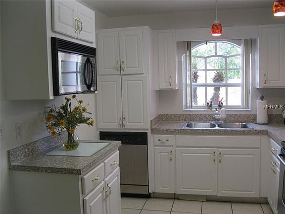 5th image of 713 Bannockburn Ave