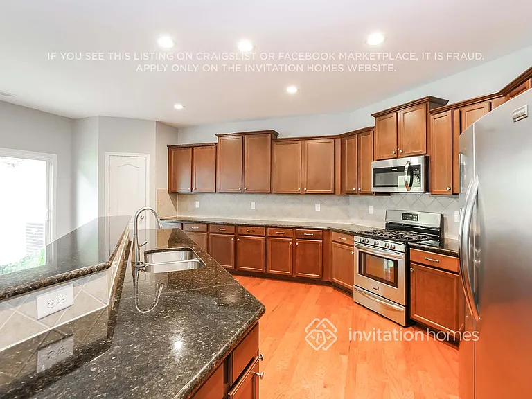 10695 Sapphire Trl — Photo 7