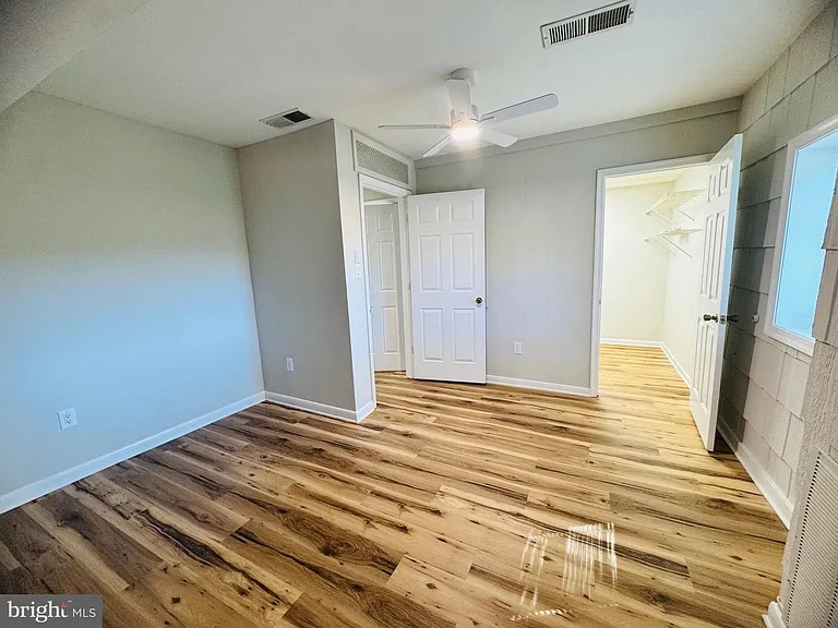 17802 Piney Point Rd — Photo 32