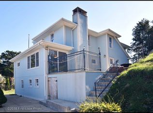 76 Summit Rd, Portsmouth, RI 02871