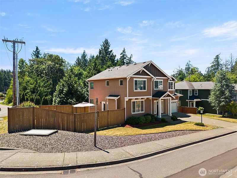 4th image of 6366 Juanita Circle NE