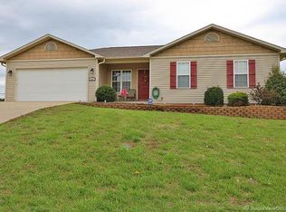 135 Silver Hawk Ln, Cape Girardeau, MO 63701