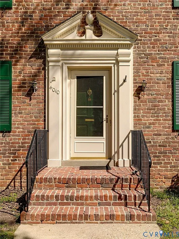 4010 Patterson Ave — Photo 2