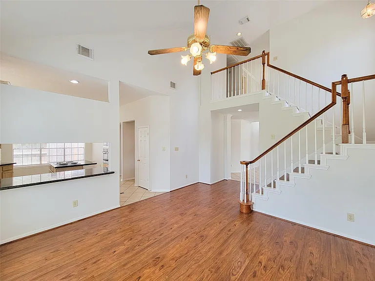 17403 Canyon Knoll Dr — Photo 10