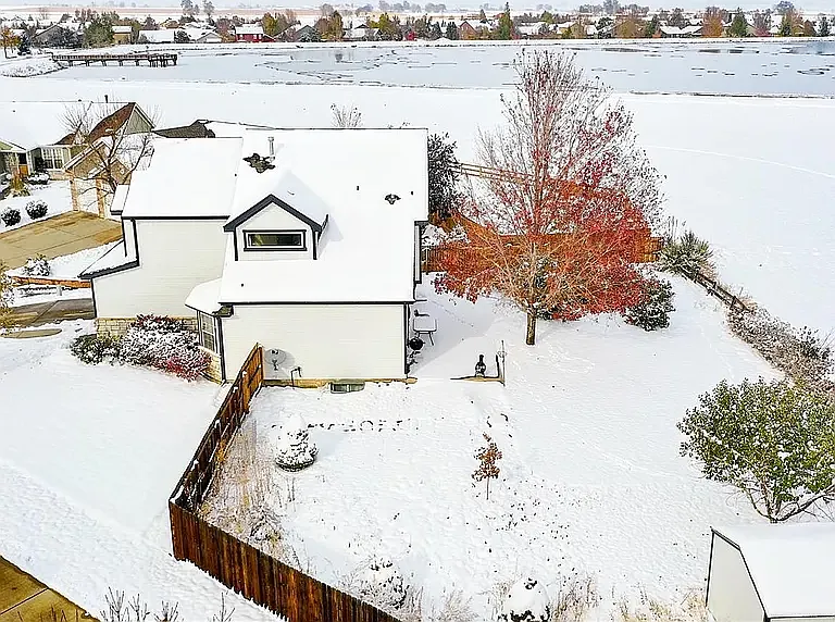 5 bed, 3.5 bath, 2614 sqft, $3,000 — Photo 2