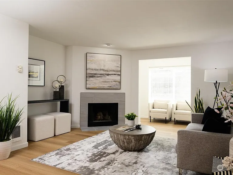 975 Aberdeen Ave NE #H204 — Photo 6