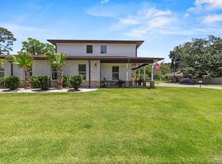 217 California Dr NE, Fort Walton Beach, FL 32548