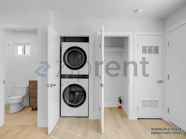 1815 San Andres St #B — Photo 9