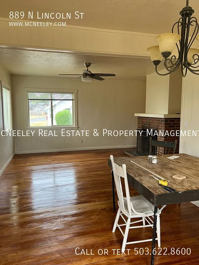 Available Now! 3 Bedroom/ 2 Bath Close to Shopping and the Beach! W/D Hookups! — Photo 3